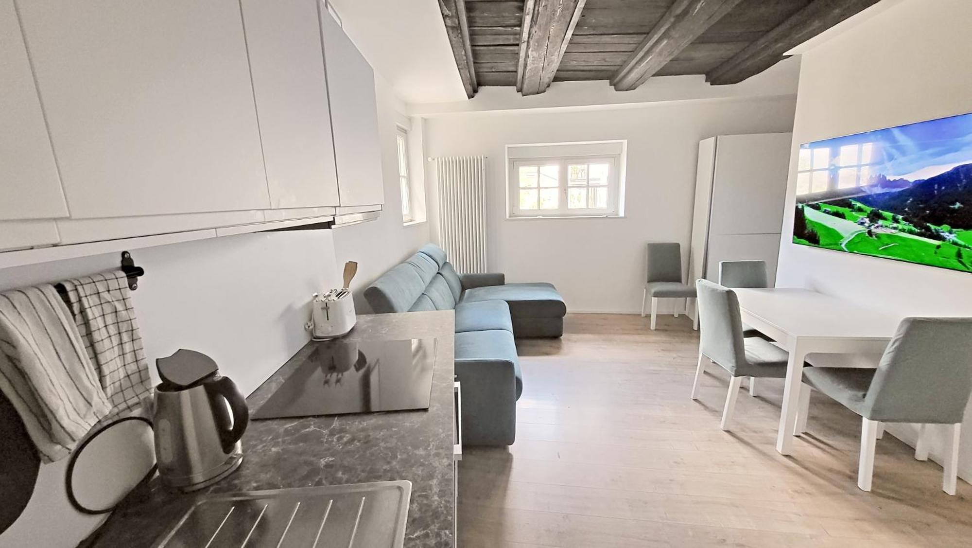 Bolzano 2-Room Central Mountain View, Wifi Netflix Ac Lift エクステリア 写真